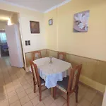 Appartement In 19919 *