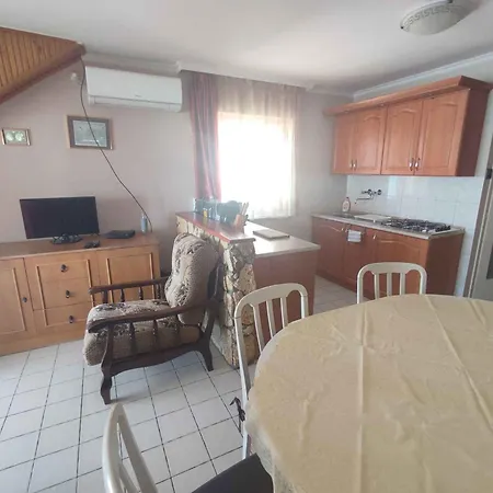 Apartament In 19919