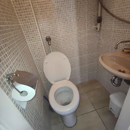 Apartament In 19919 *