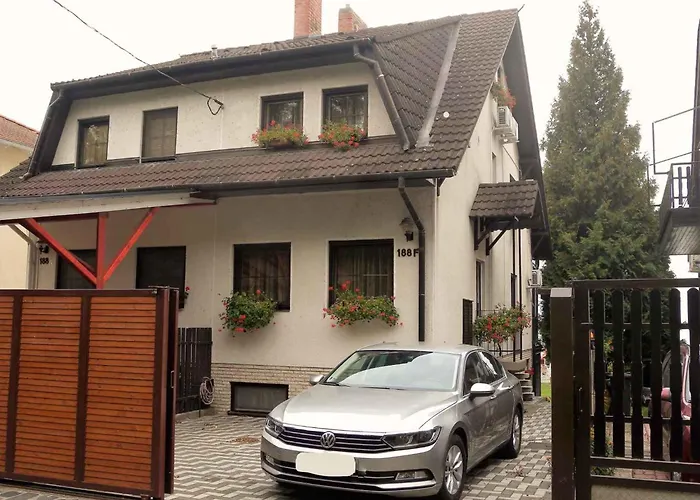 Apartament In 19919 *